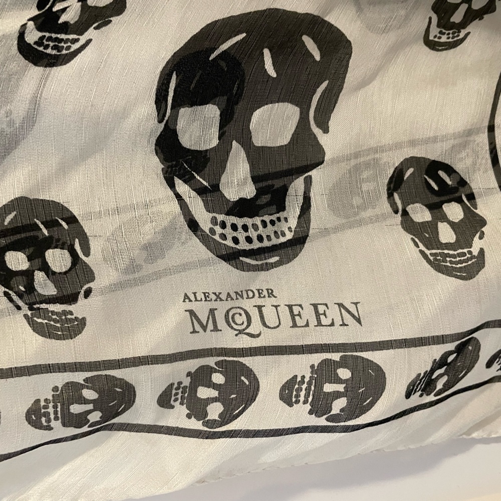 Alexander Mcqueen scarf